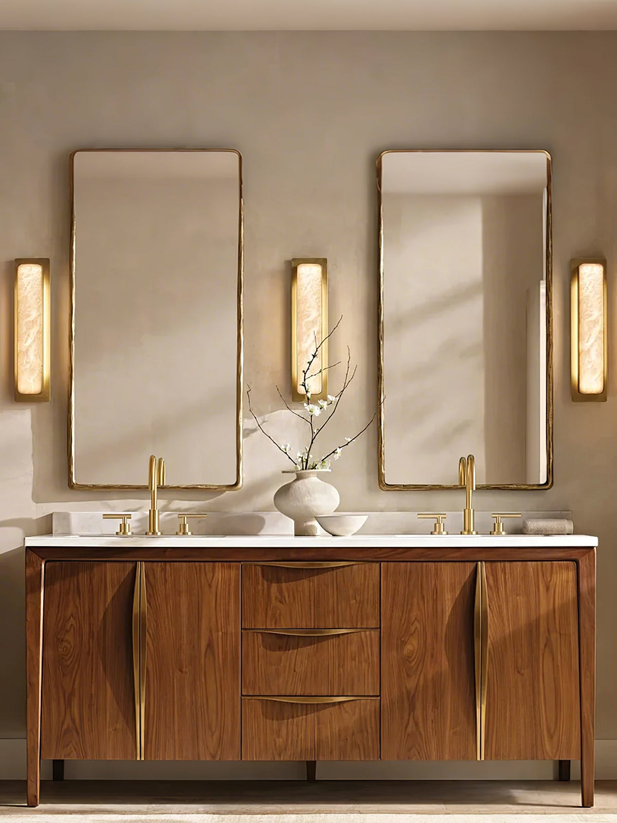 Velmora Alabaster Wall Sconce – Modern LED Wall Light in Gold or Black