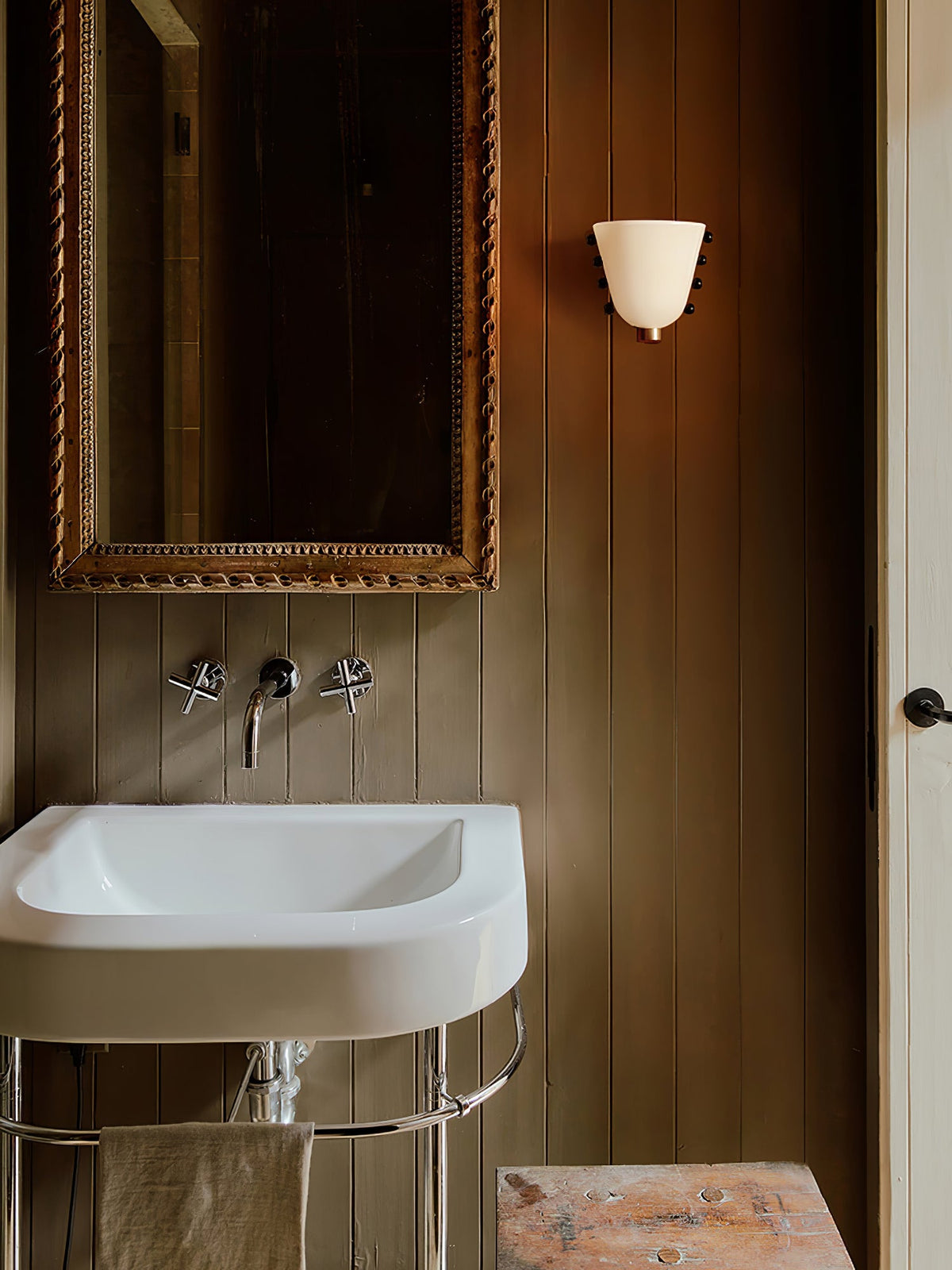 Velora Sculptural Wall Sconce in Matte Gold with Glass Shade
