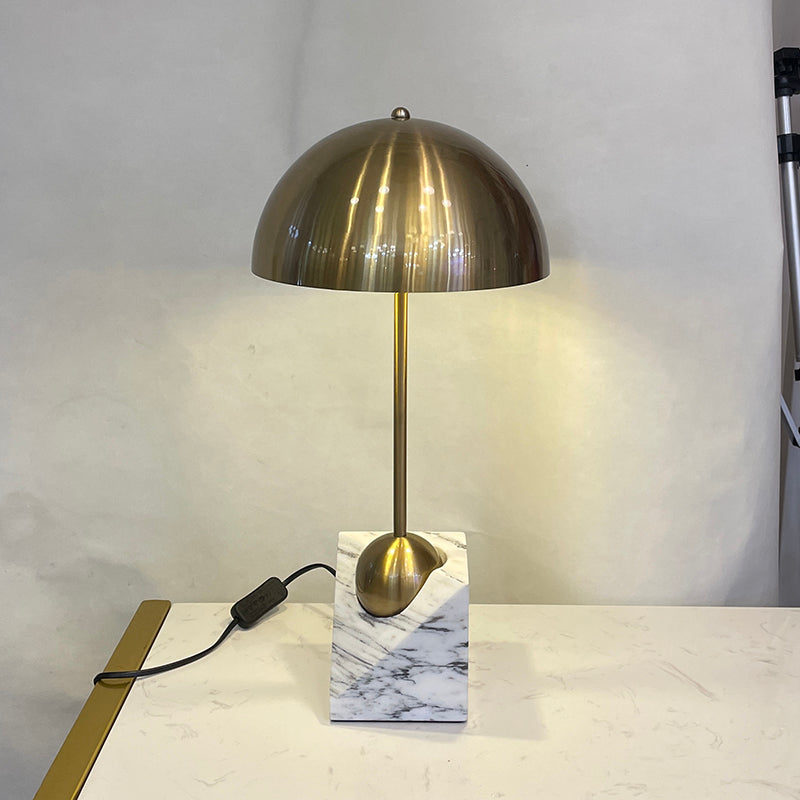 venus-marble-table-lamp
