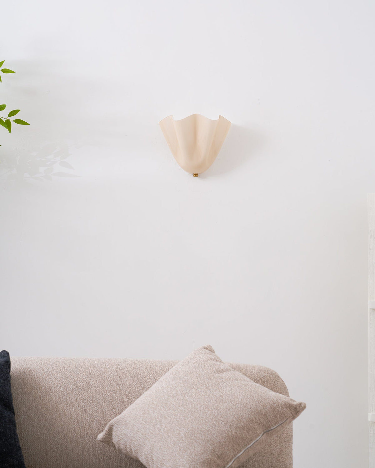 Petalia Sculptural Glass Wall Sconce | Modern Organic Lighting