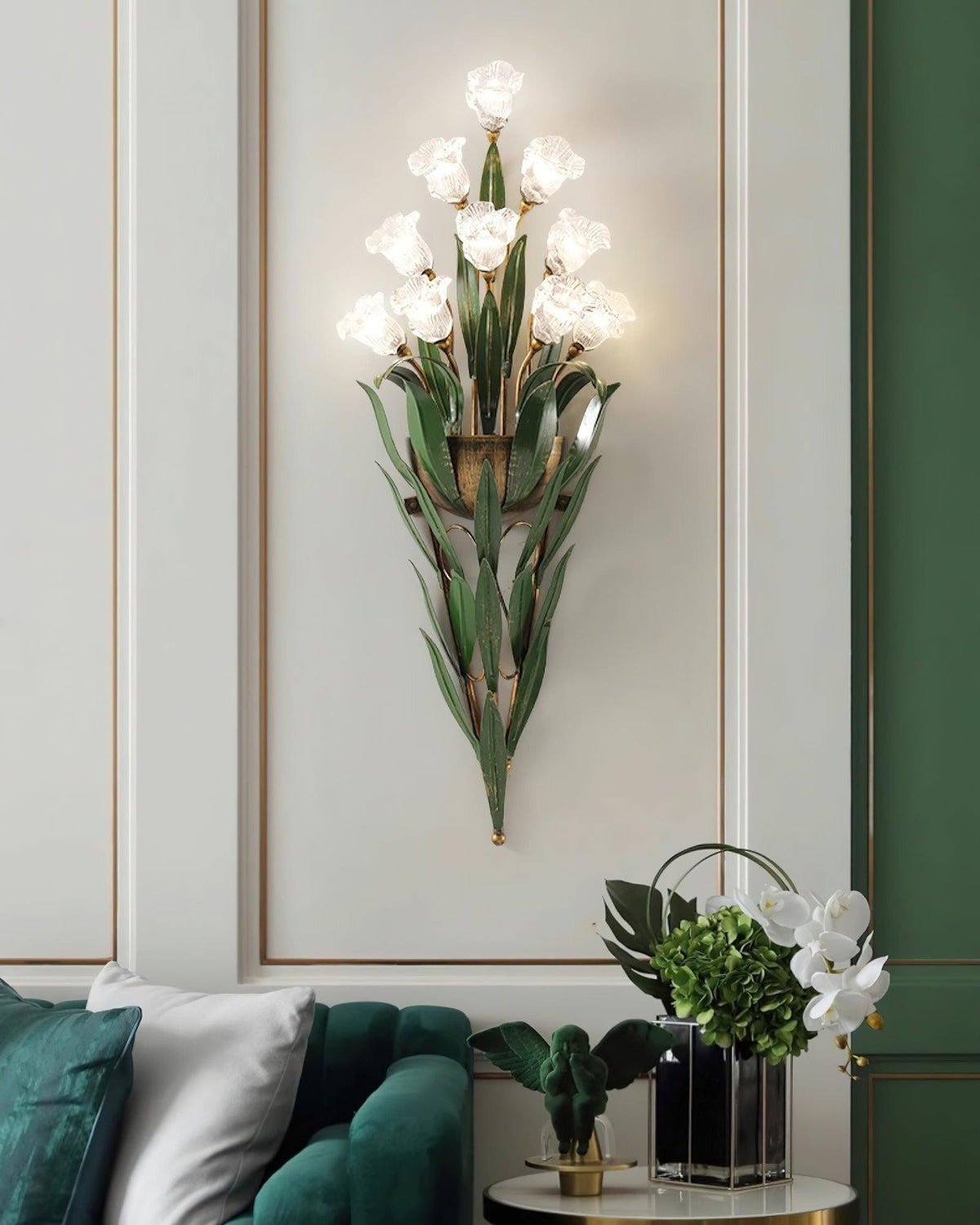 verdant-blossom-wall-lamp
