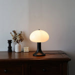 VeroMan Table Lamp