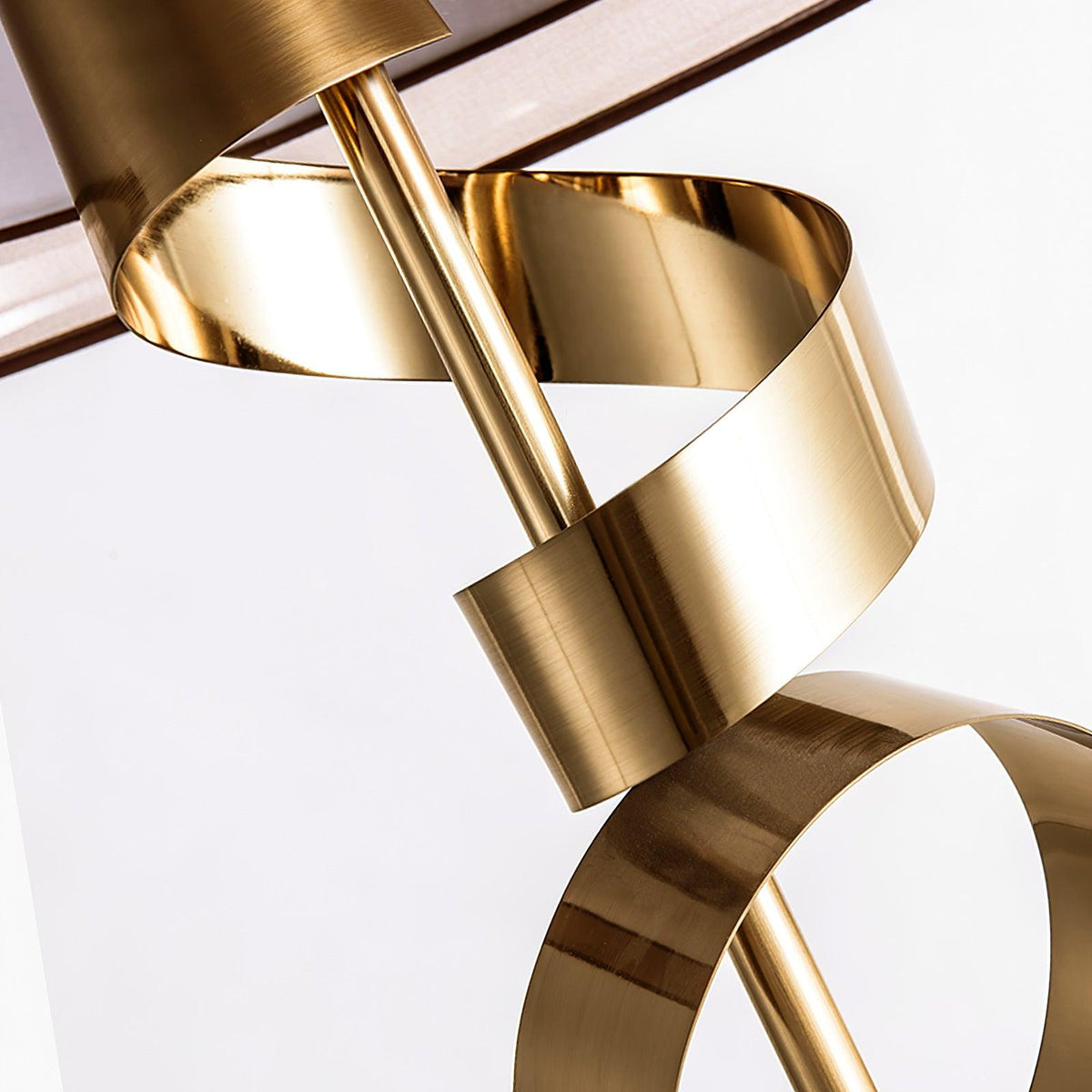 Vero Table Lamp