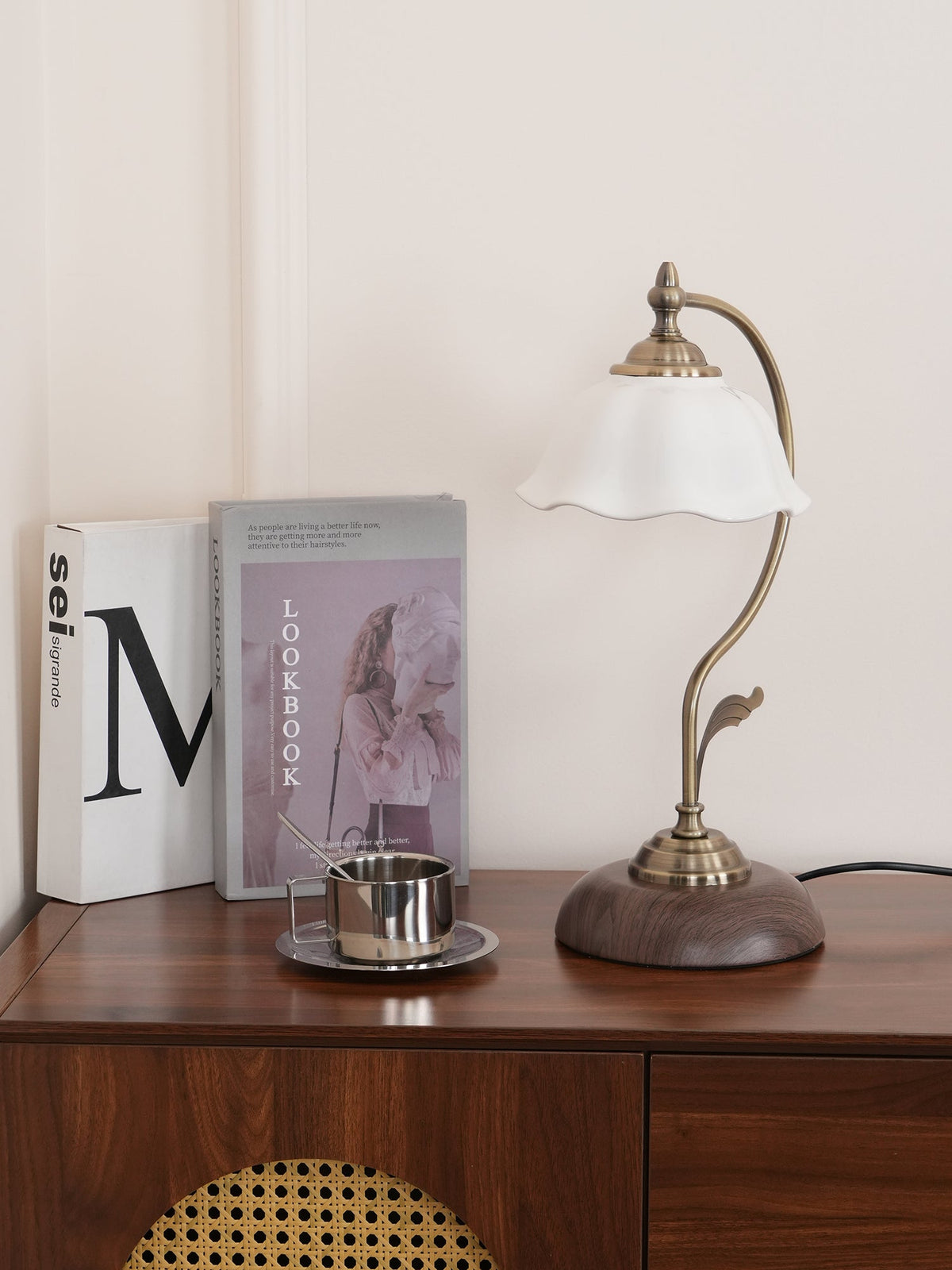 vintage-laiton-table-lamp
