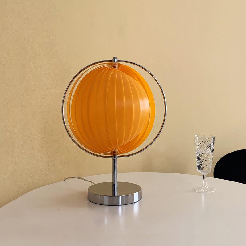 vintage-moon-table-lamp