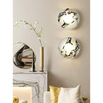 viola-marble-wall-lamp