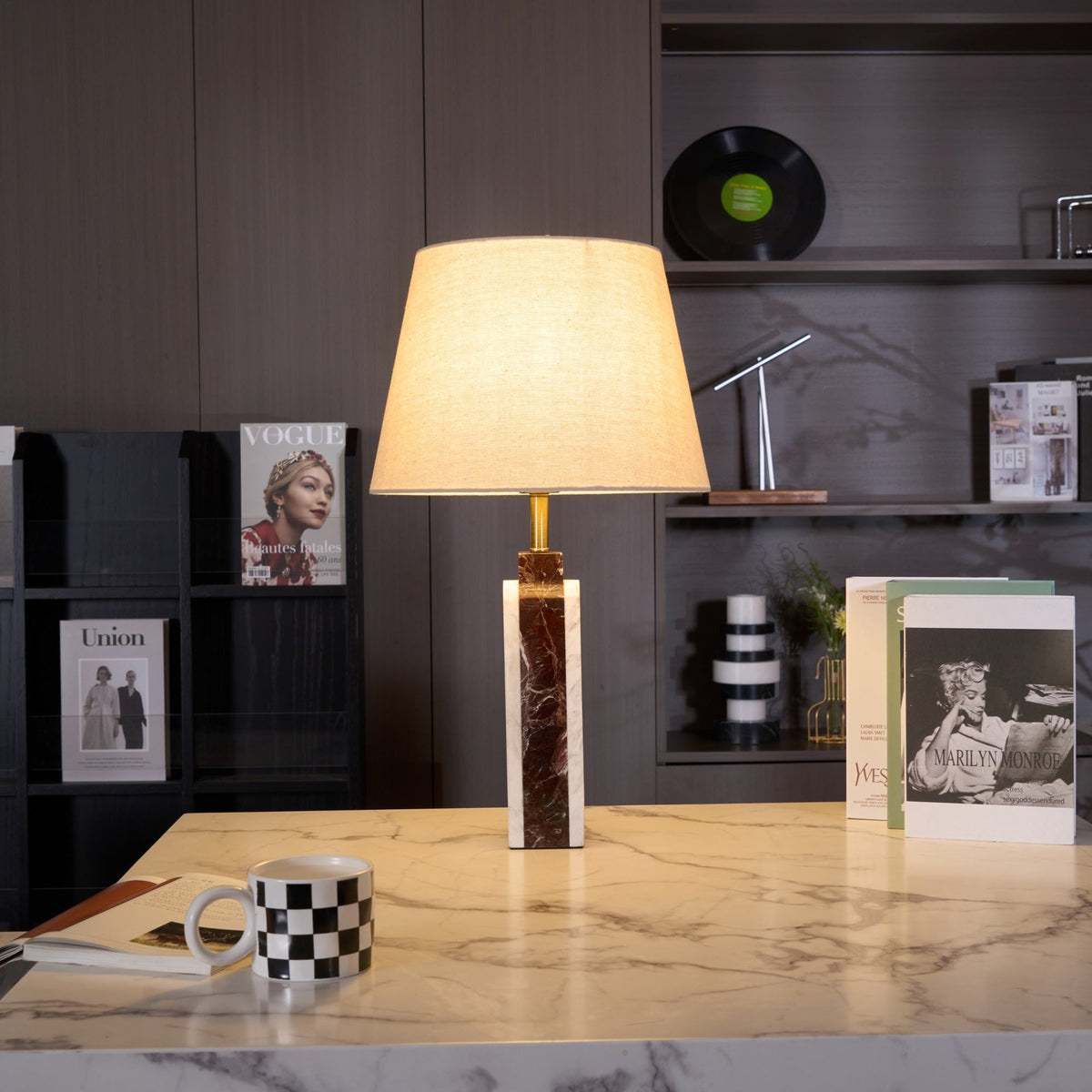 Virello Marble Table Lamp – Sculptural Modern Lighting with Brass Accents