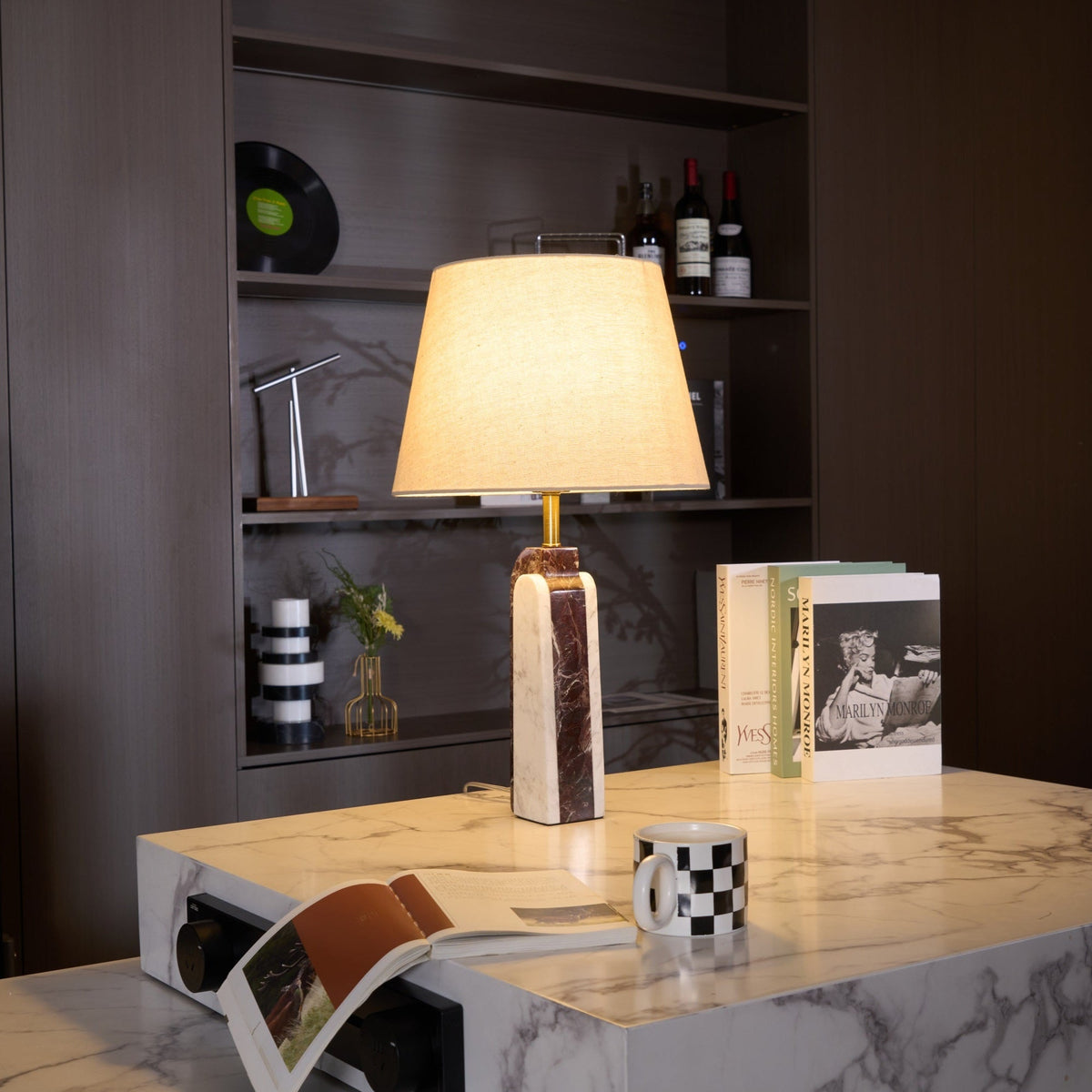 Virello Marble Table Lamp – Sculptural Modern Lighting with Brass Accents