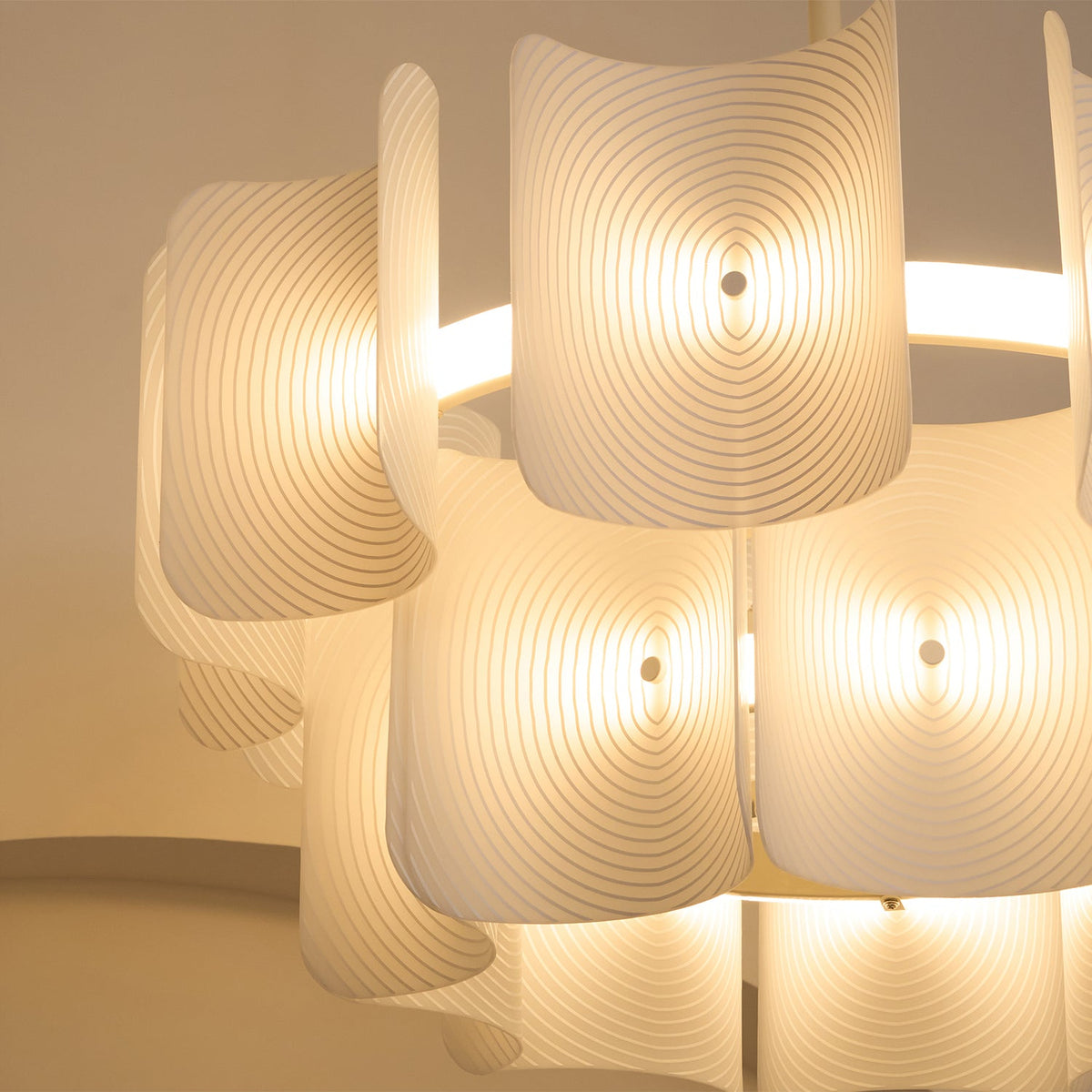 vitre-led-chandelier
