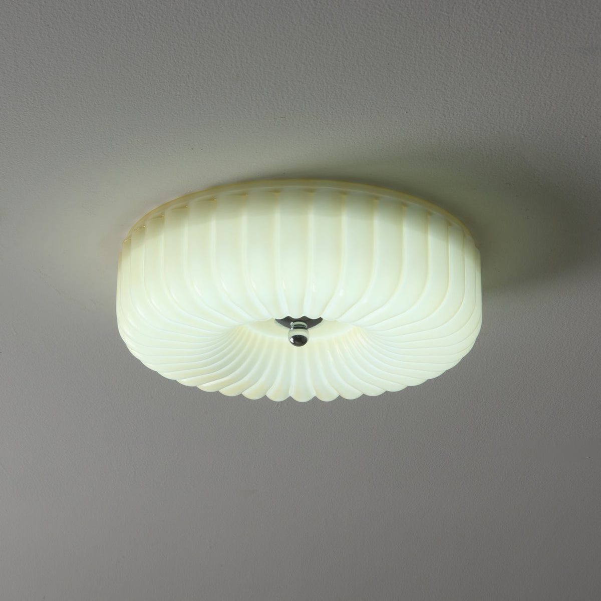 Vivid Ripple Ceiling Light – Modern Flush Mount LED Fixture