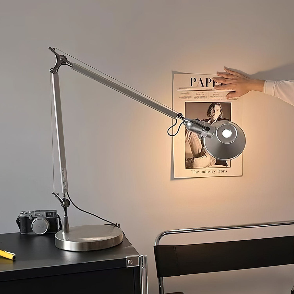 Volee Modern Table Lamp