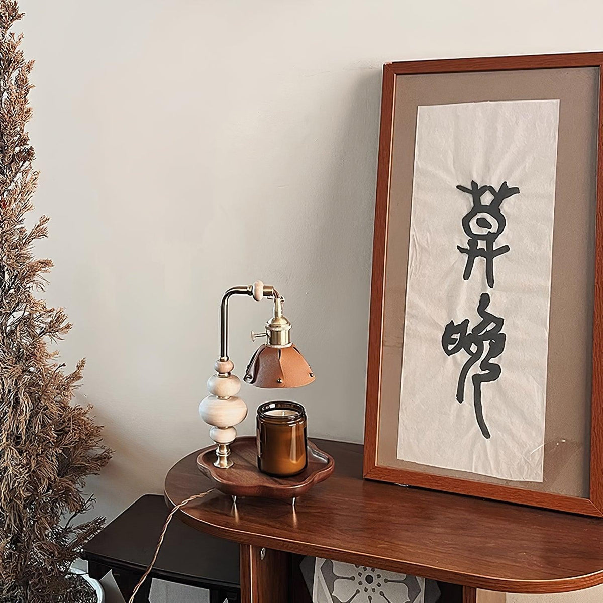 walnut-flower-tray-table-lamp