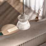 Strata Alabaster Pendant Light – Modern Sculptural Ceiling Lamp