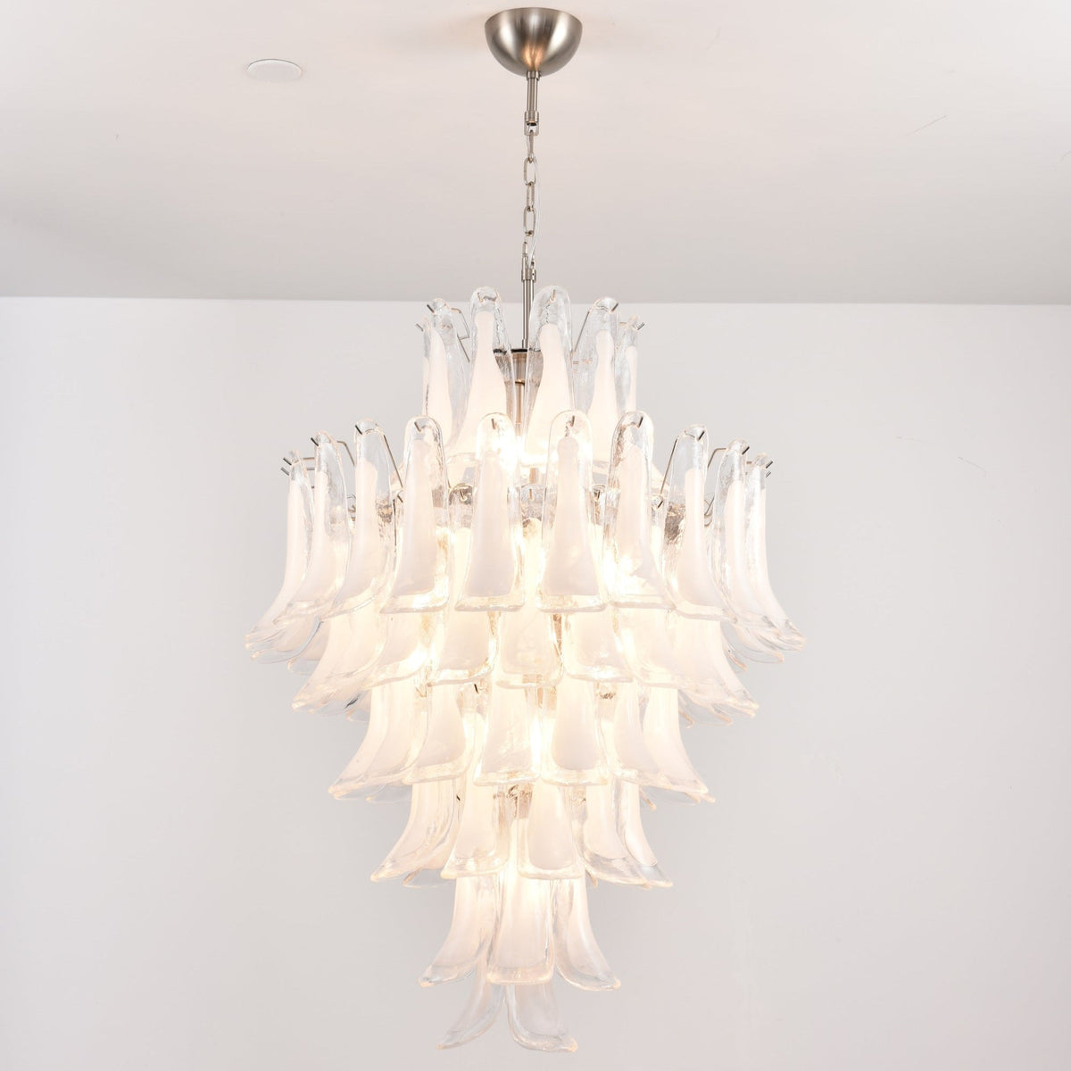 White Cloud Glass Petals Chandelier – Modern Venetian Style Lighting