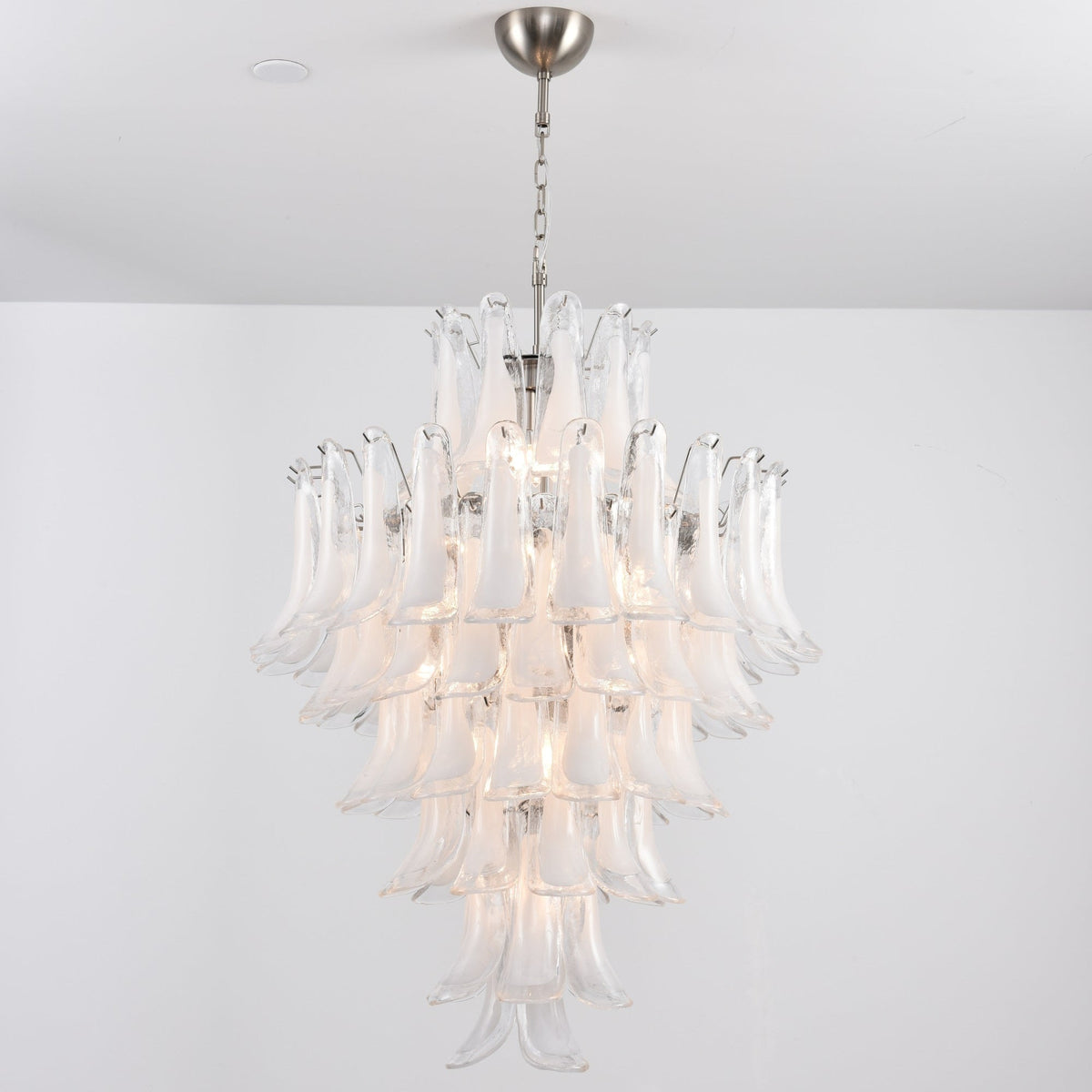 White Cloud Glass Petals Chandelier – Modern Venetian Style Lighting