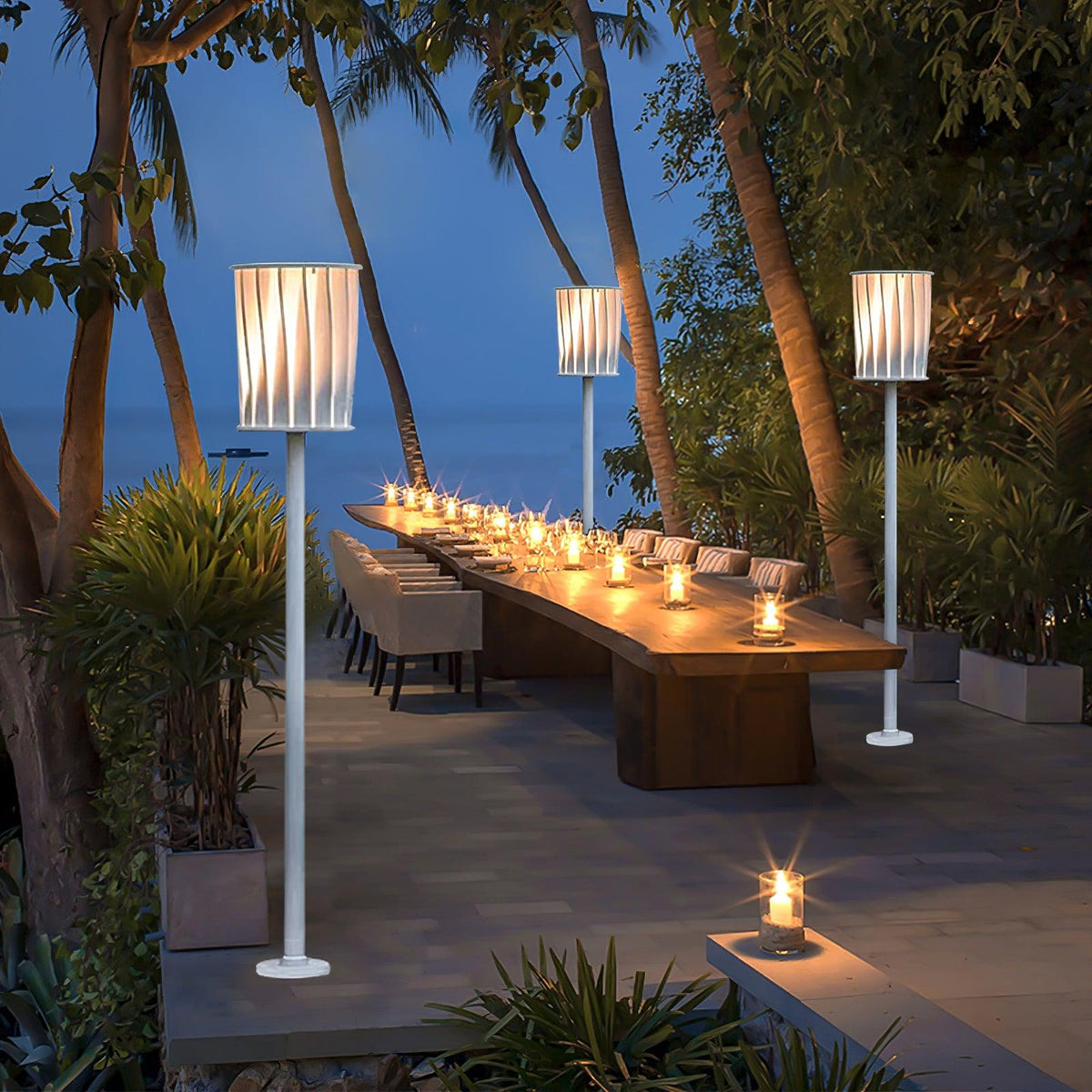 White Column Outdoor Floor Lamp – Modern Aluminum Garden Light