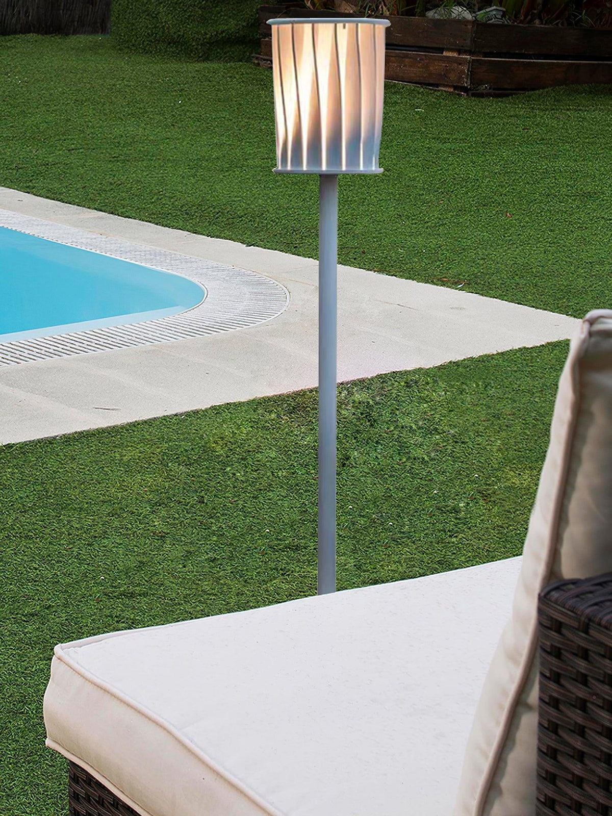 White Column Outdoor Floor Lamp – Modern Aluminum Garden Light