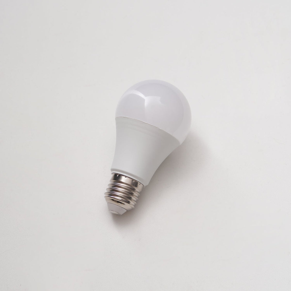 Lumière White Glass LED Bulb — E26/E27 Dimmable Replacement for Designer Fixtures