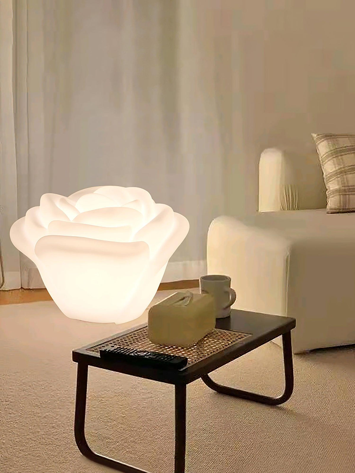 White Rose LED Table Lamp – Sculptural Petal Design for Modern Interiors