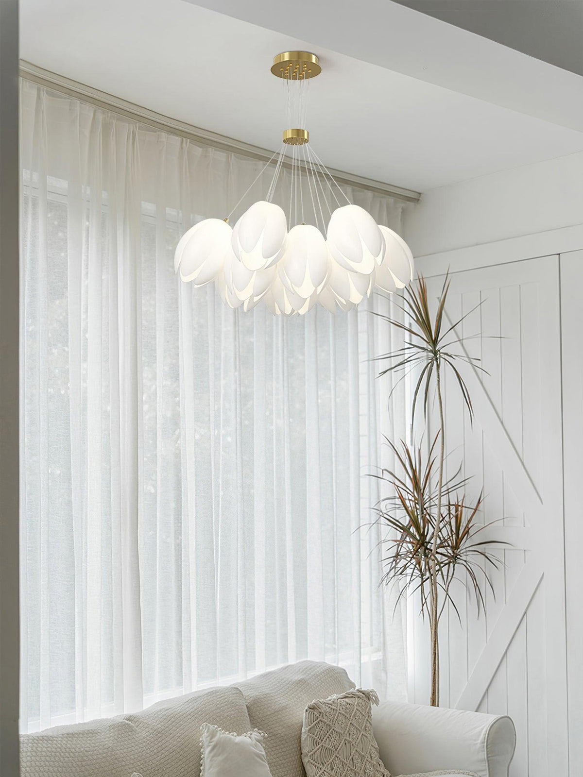 white-tulip-chandelier