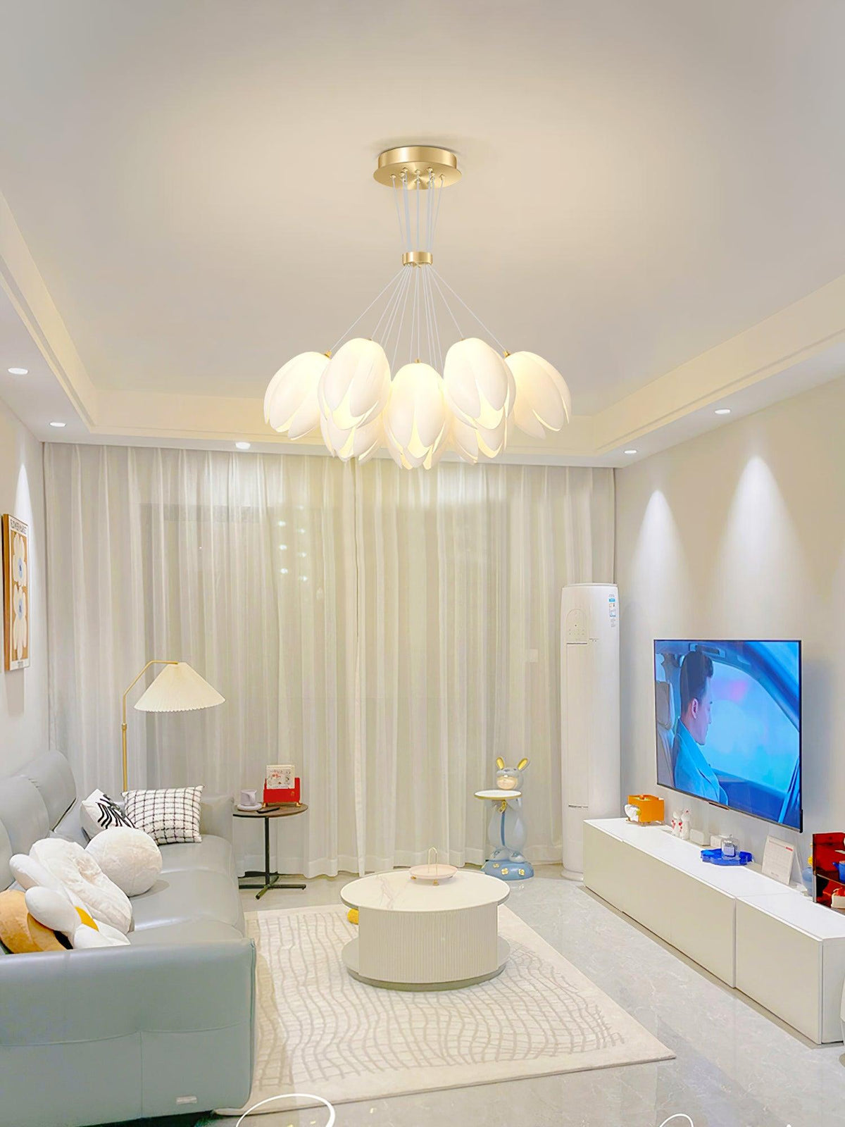 white-tulip-chandelier