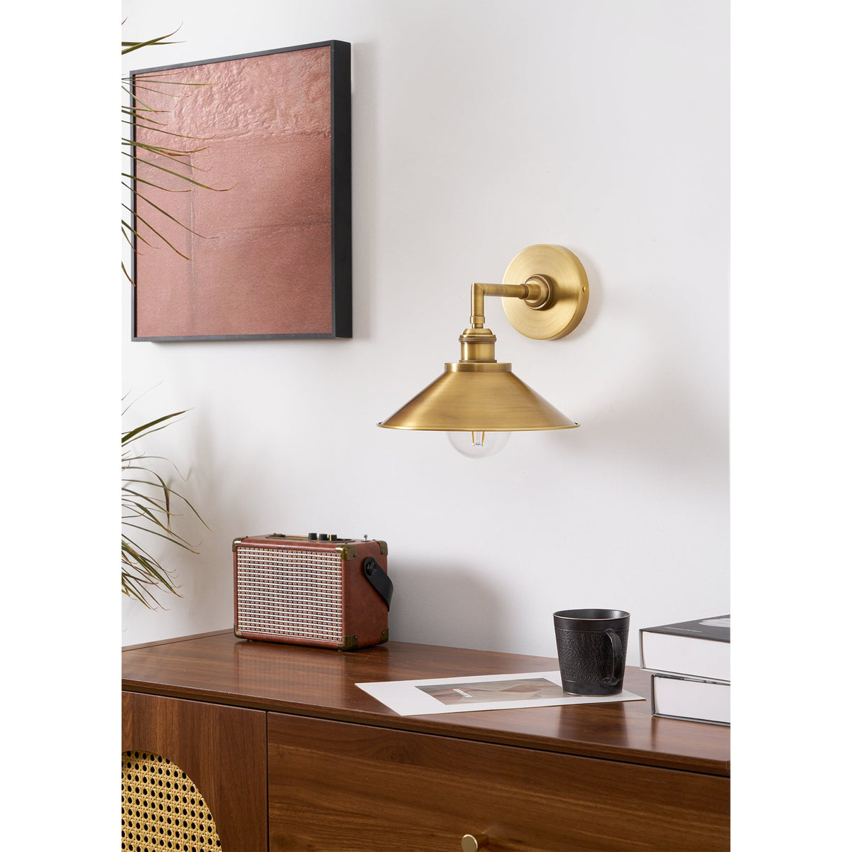 whizzer-wall-lamp