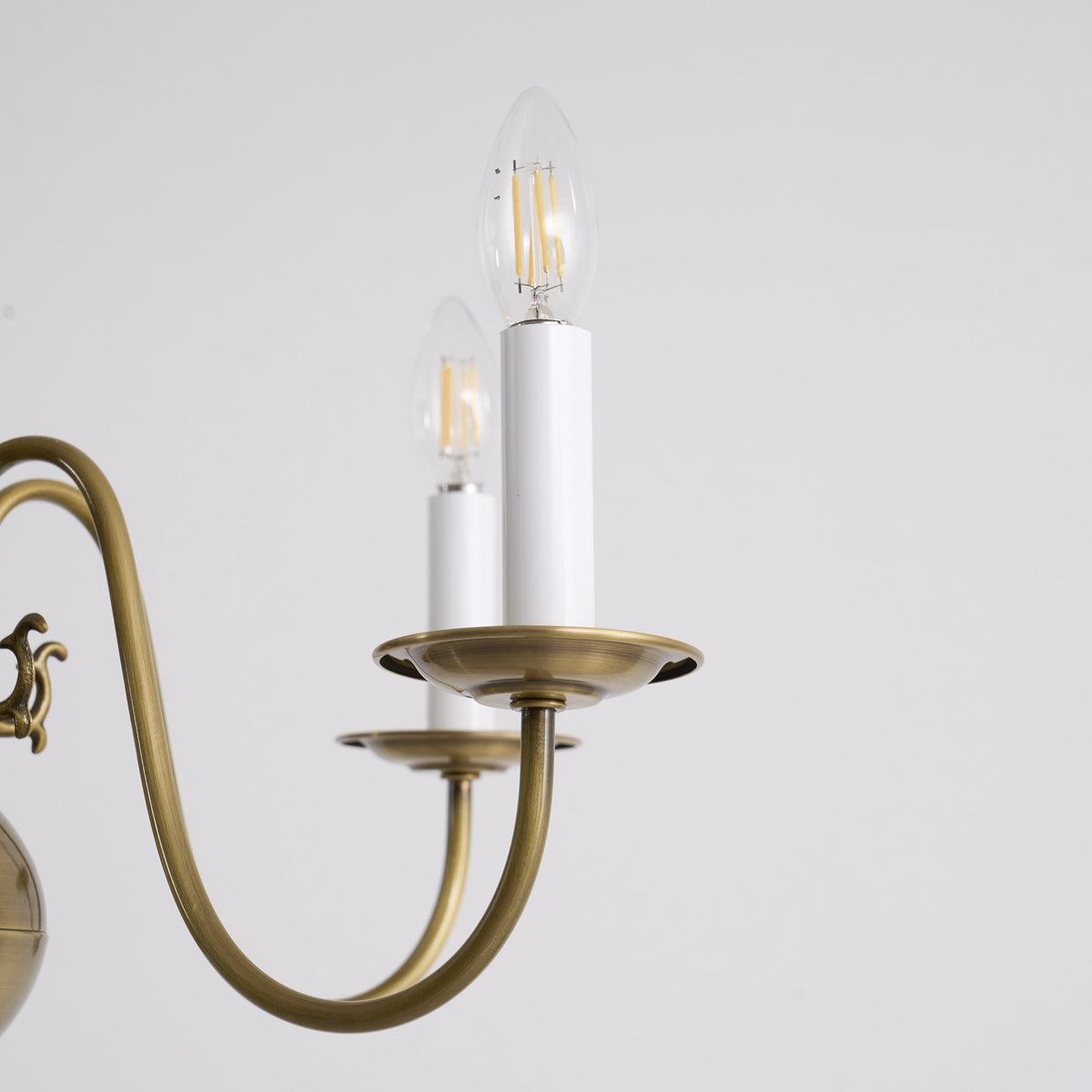 williamsburg-chandelier