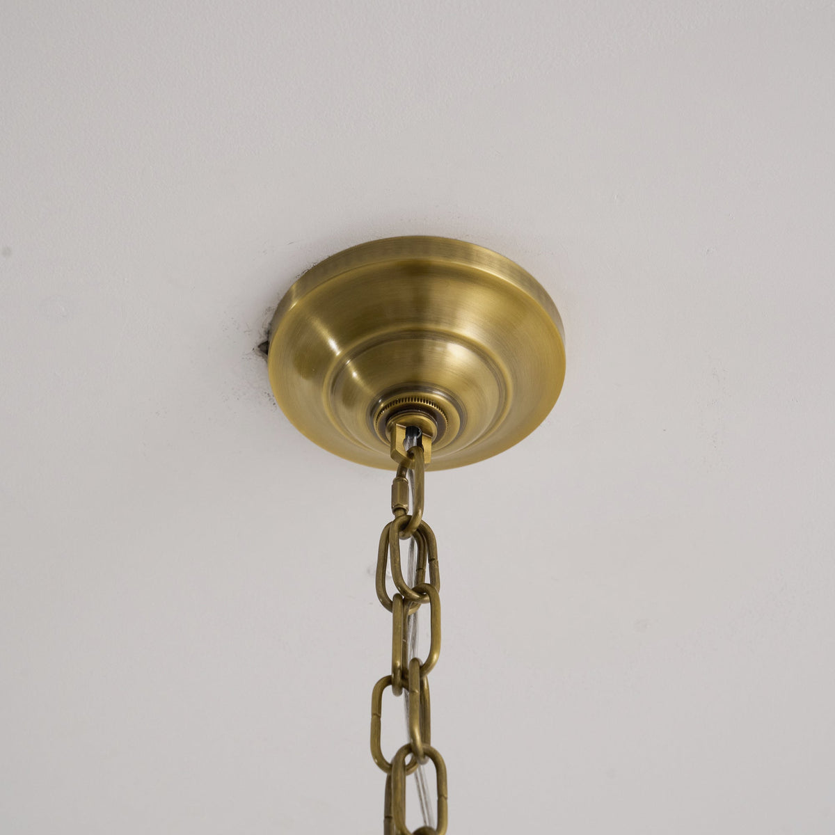 williamsburg-chandelier