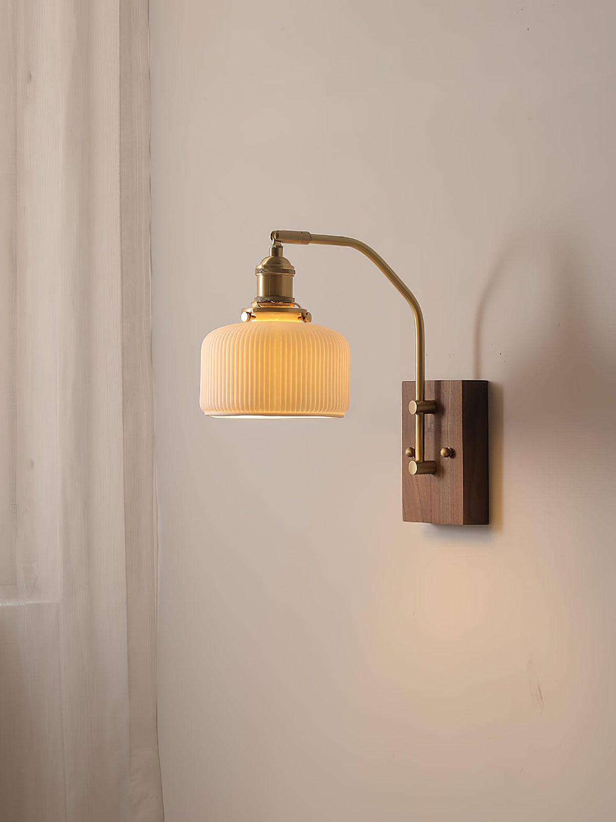 wood-ceramic-century-sconce