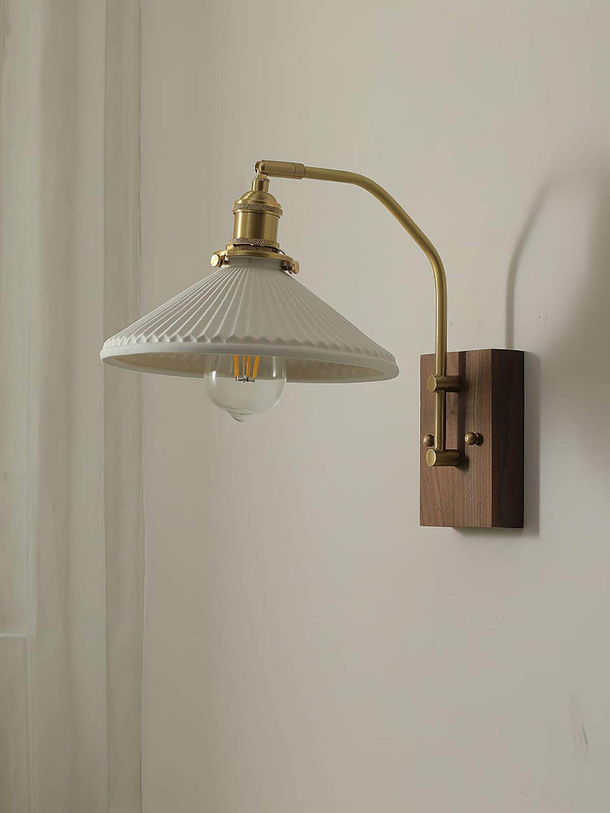 wood-ceramic-century-sconce