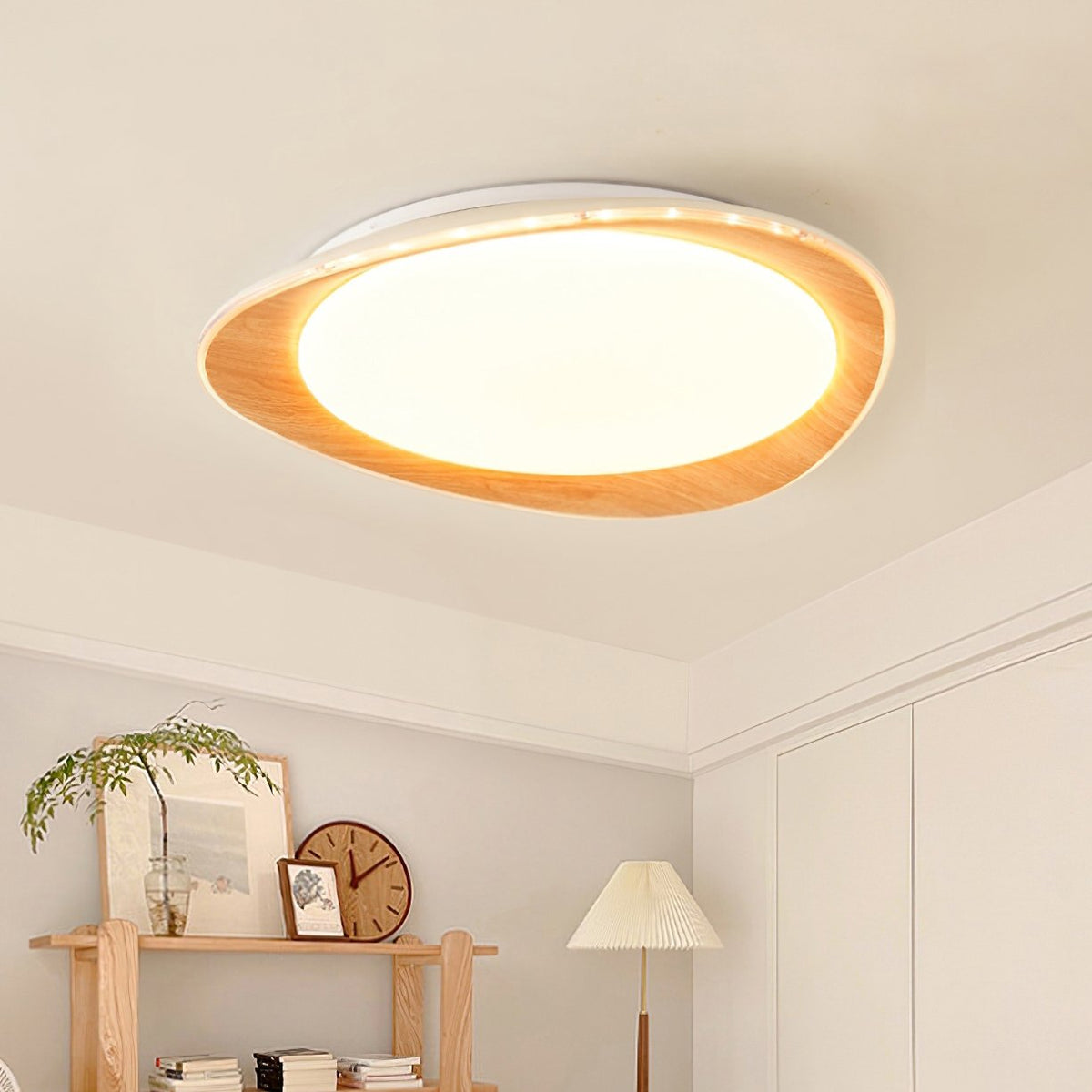 Wood Grain Flying Cake Ceiling Lamp