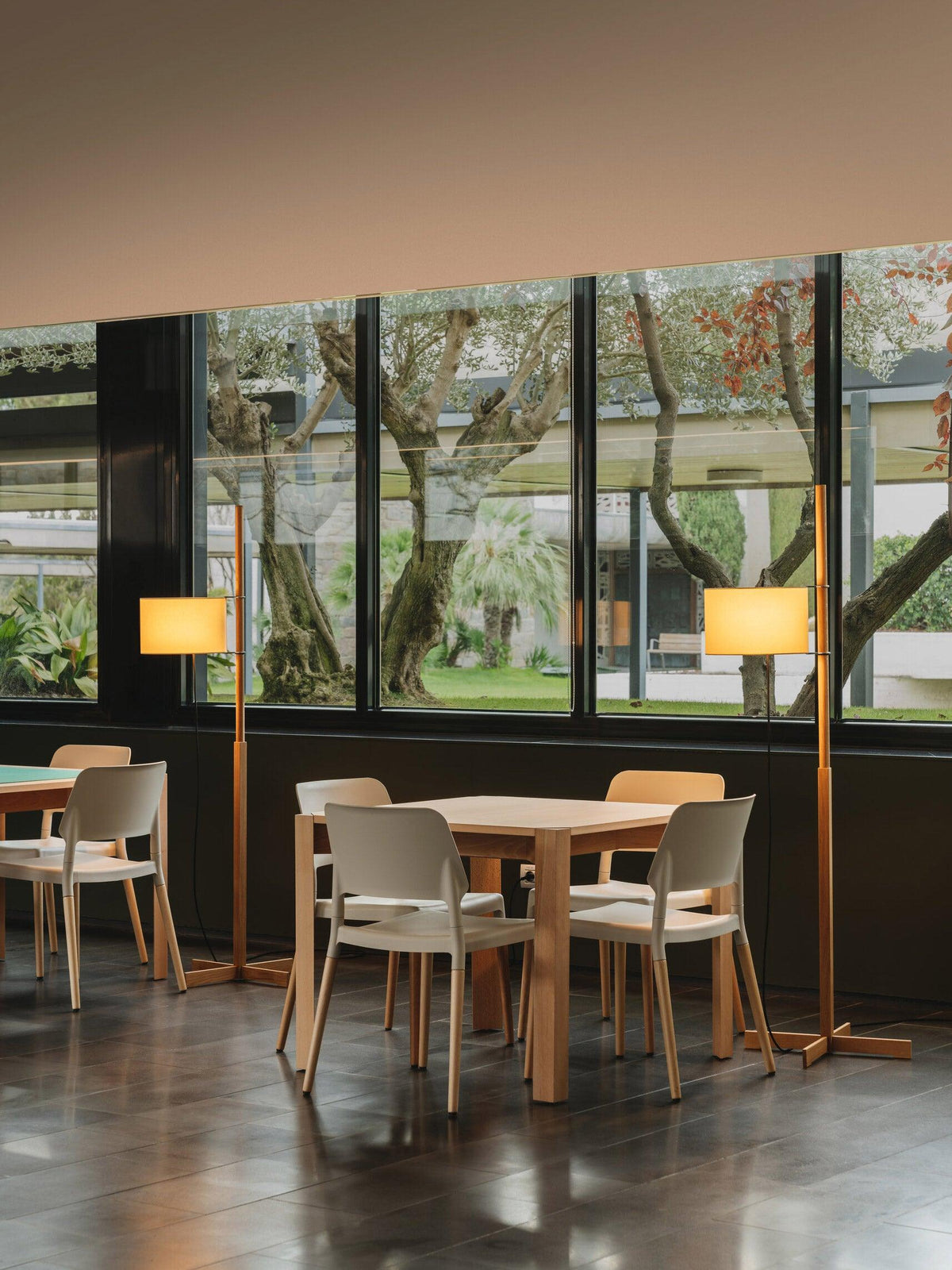 wood-tmm-floor-lamp