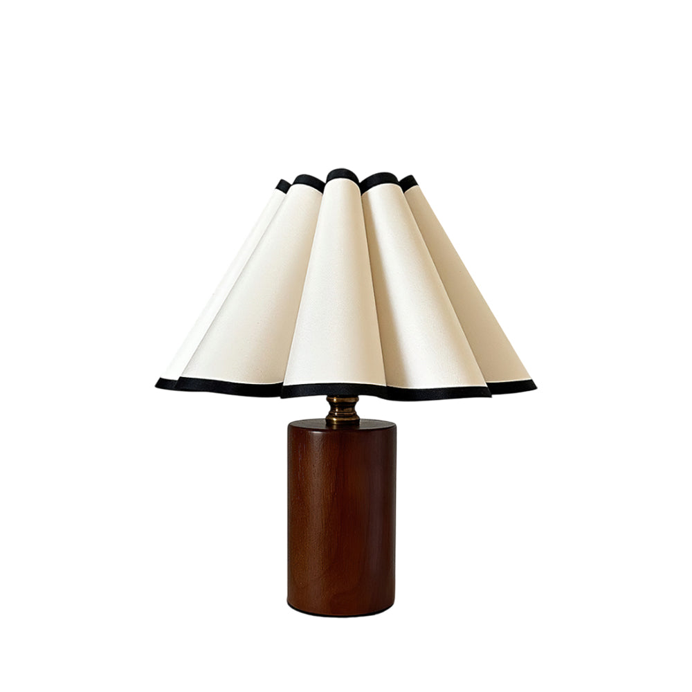 wooden-pillar-pleated-table-lamp