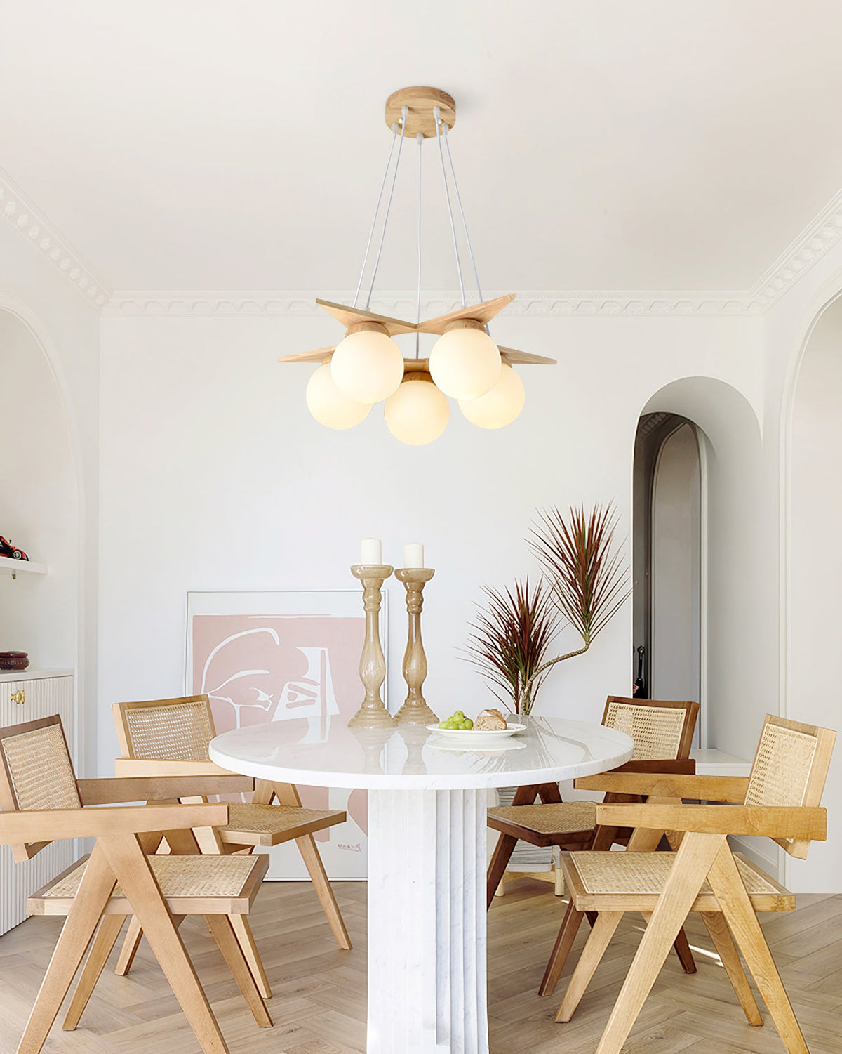wooden-star-with-glass-chandelier