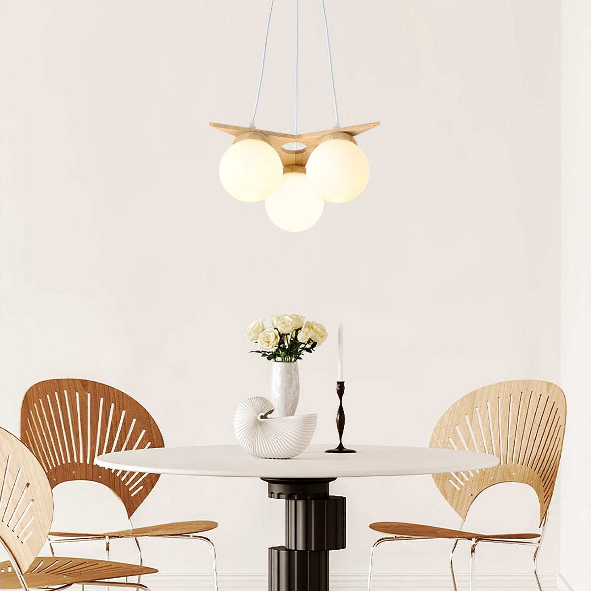 wooden-star-with-glass-chandelier