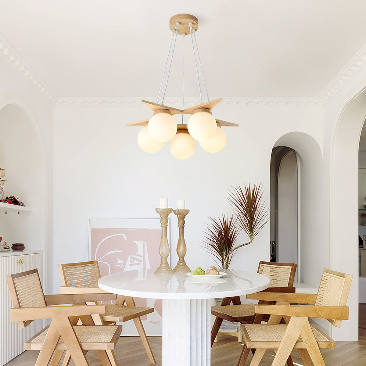wooden-star-with-glass-chandelier
