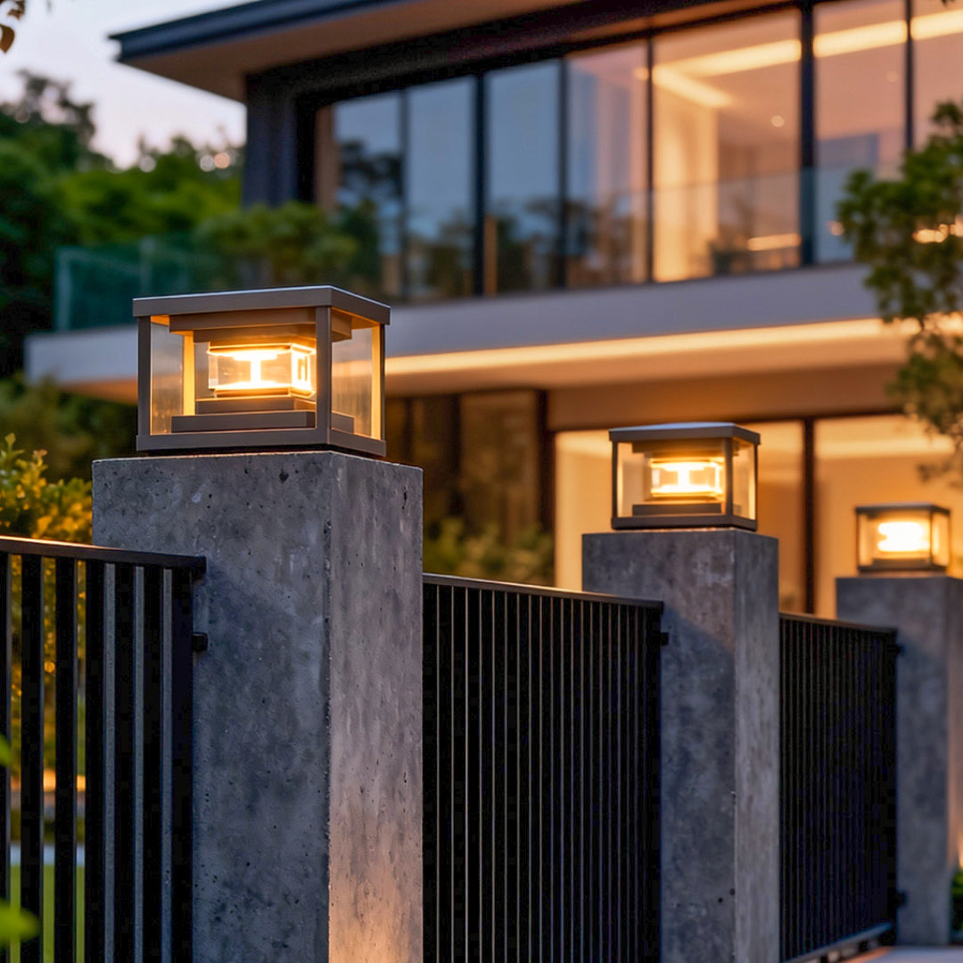 Modern Stainless Steel Gate Pillar Lights for Outdoor Courtyard