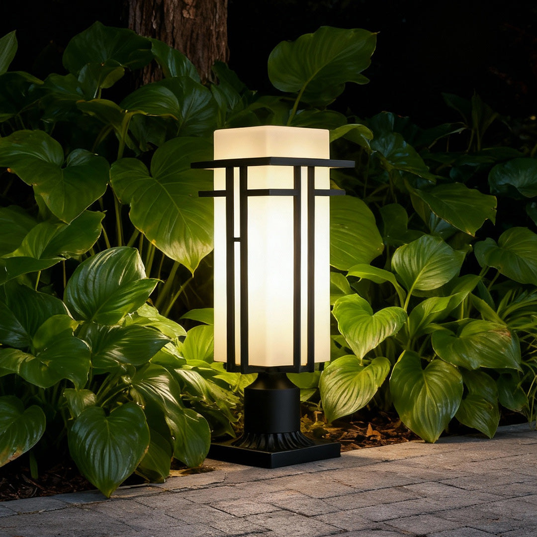 Retro Black Aluminum Bollard Path Lights with Frosted Glass for Garden Walkways