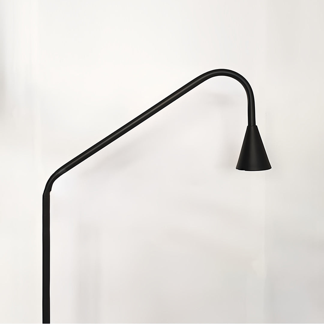 Black and Gold LED Floor Lamp – Minimalist Reading Light for Modern Interiors