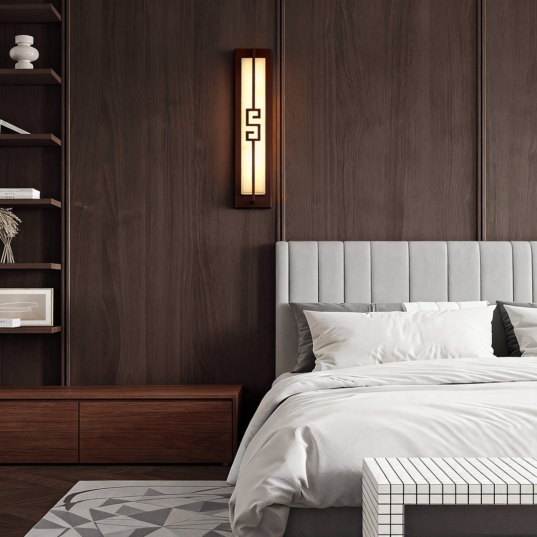 Marble Linear Wall Sconce with Brass Accents – Modern LED Lighting