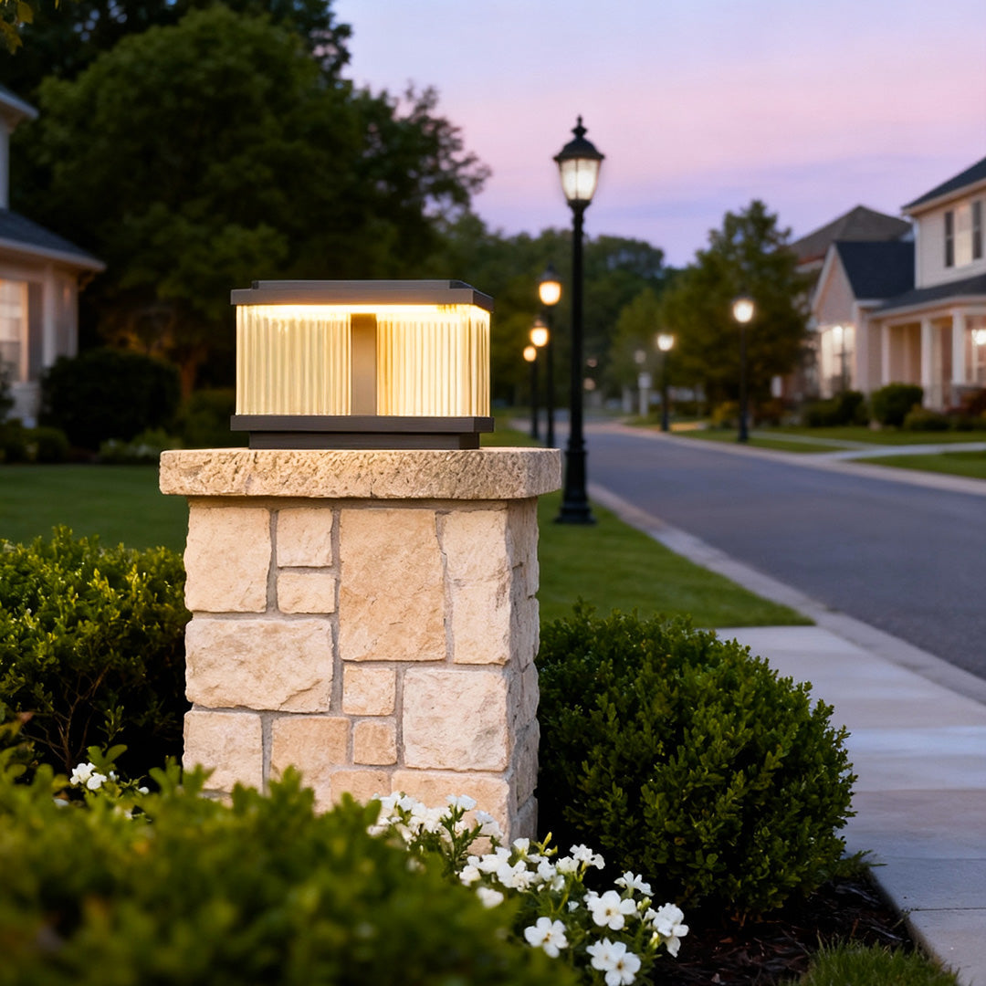 Square Pillar Post Lights for Courtyard and Fence, Black Aluminum LED