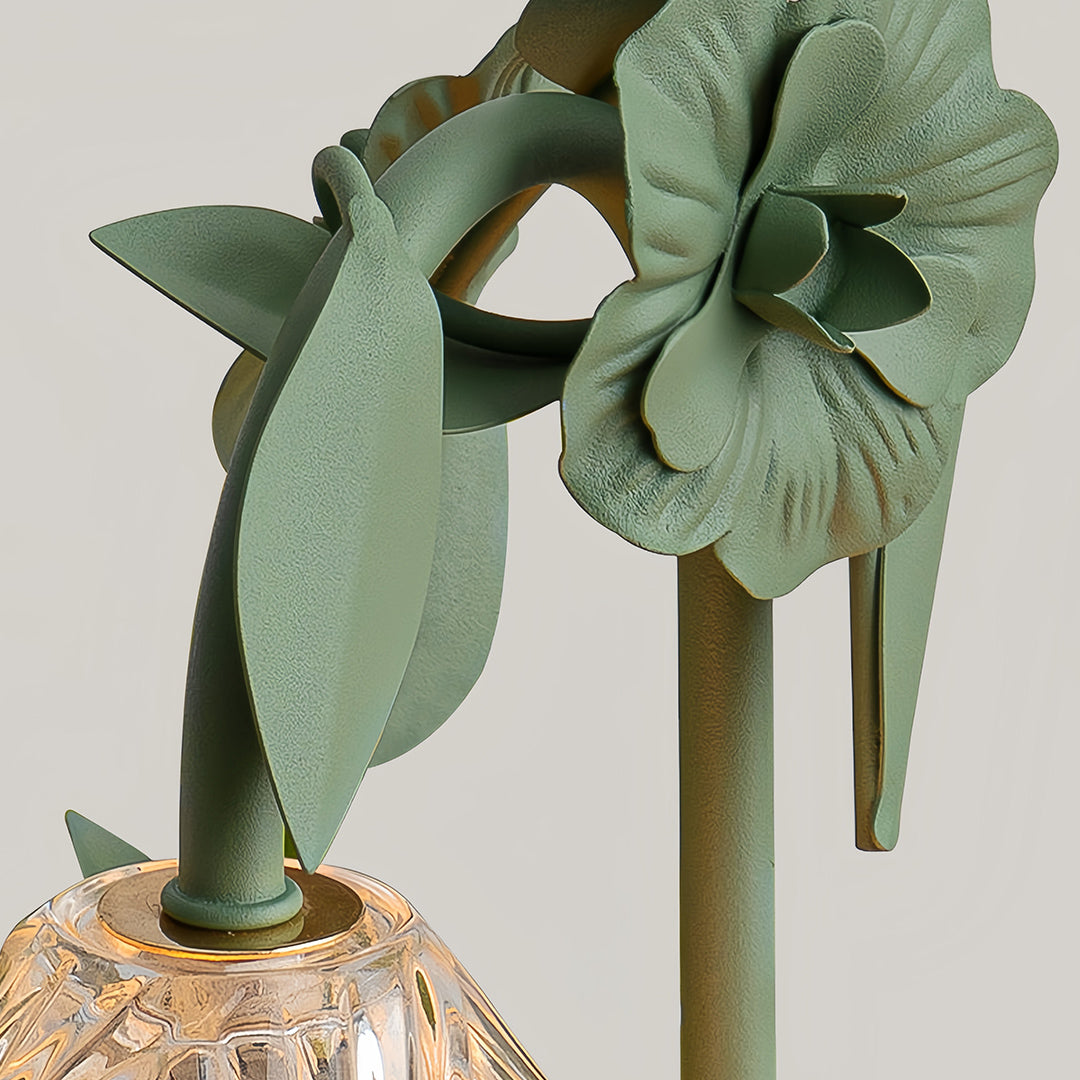 Melt Scented Wax Table Lamp in Vintage Green with Clear Glass Shade
