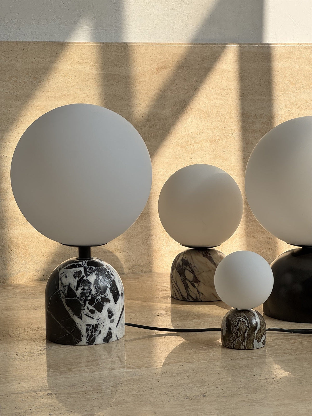 yannick-marble-table-lamp