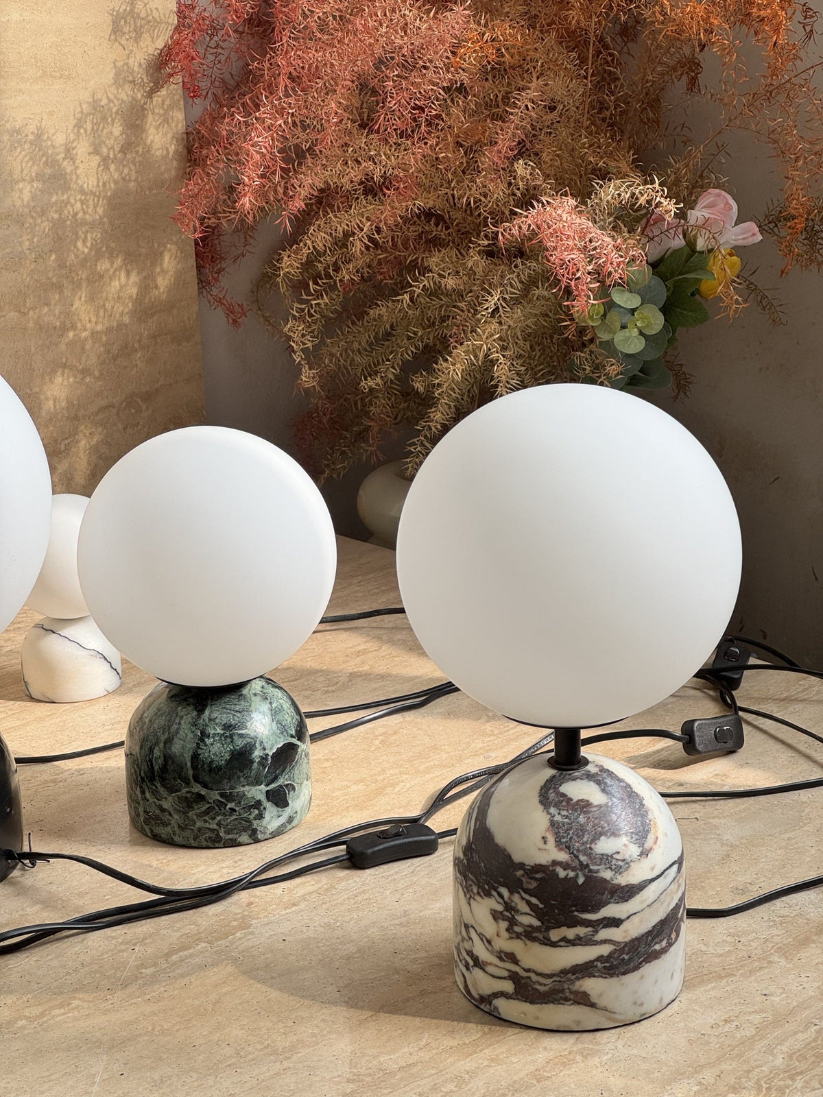 yannick-marble-table-lamp