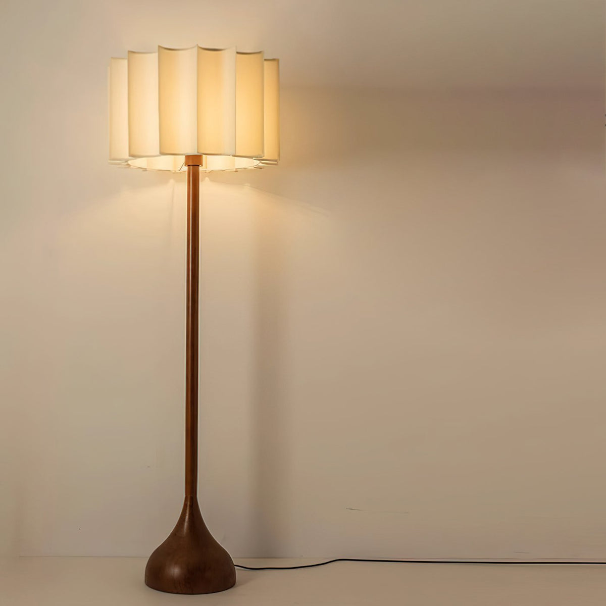 Zasta Floor Lamp