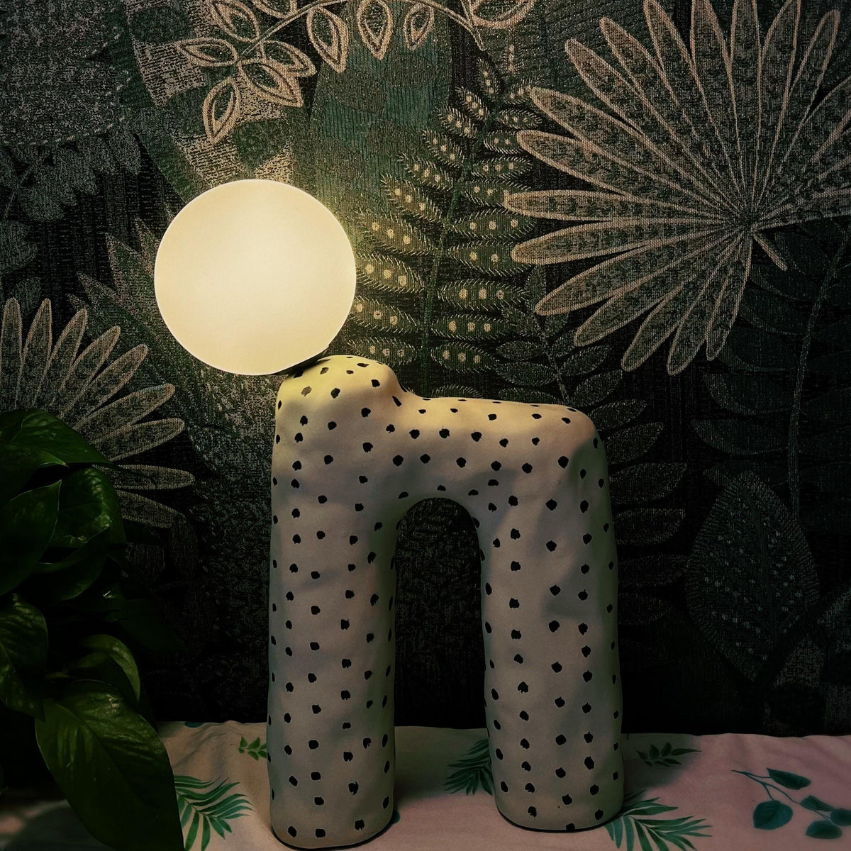 zebra-table-lamp