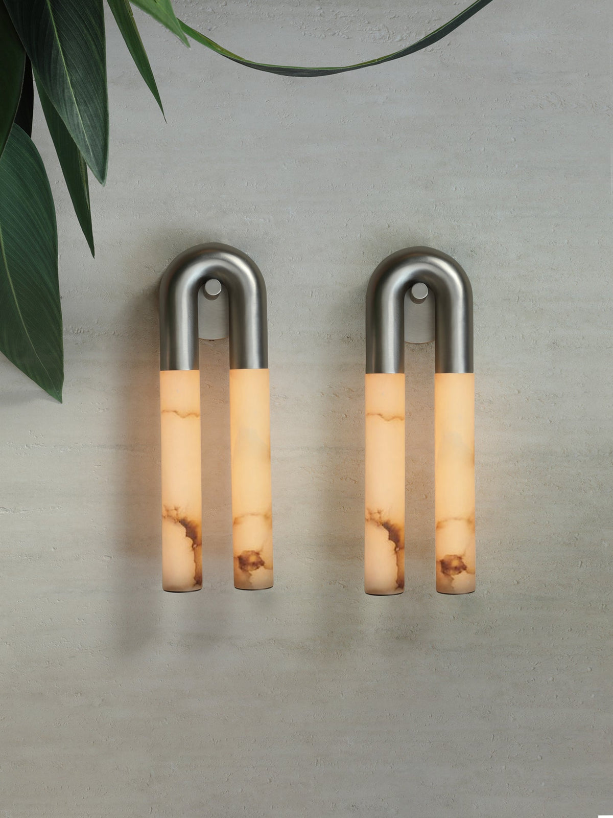 zeme-alabaster-wall-sconce