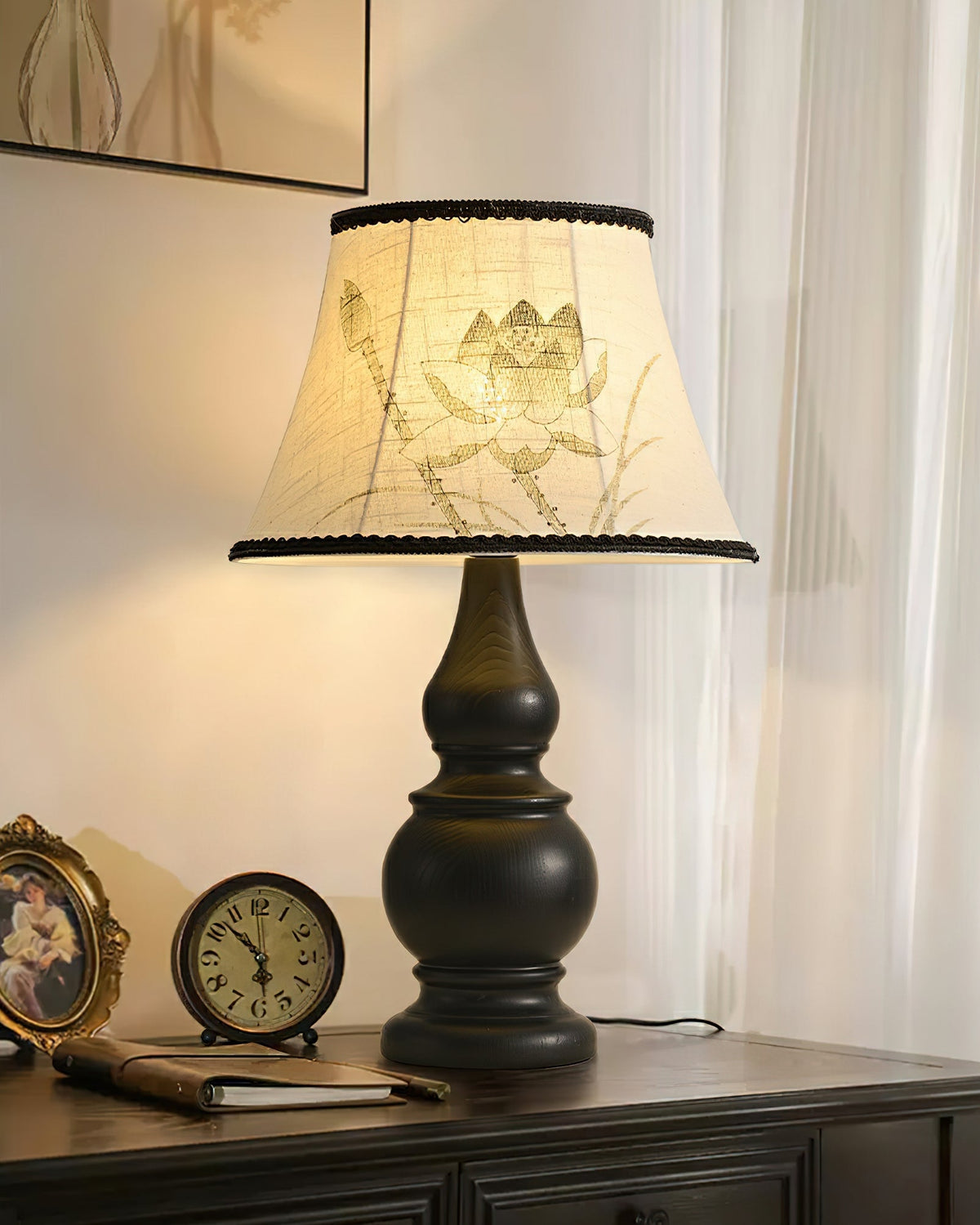 zen-lotus-table-lamp