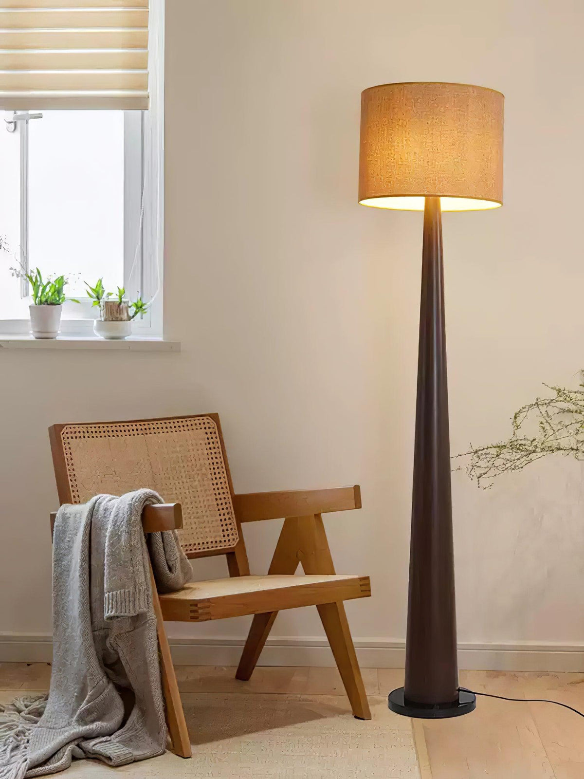 zhanming-floor-lamp
