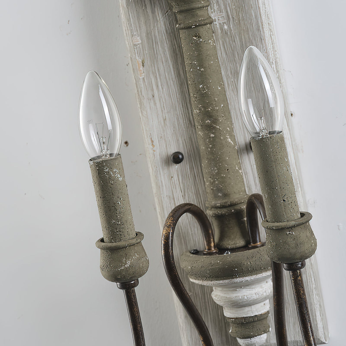 zoe-wall-lamp